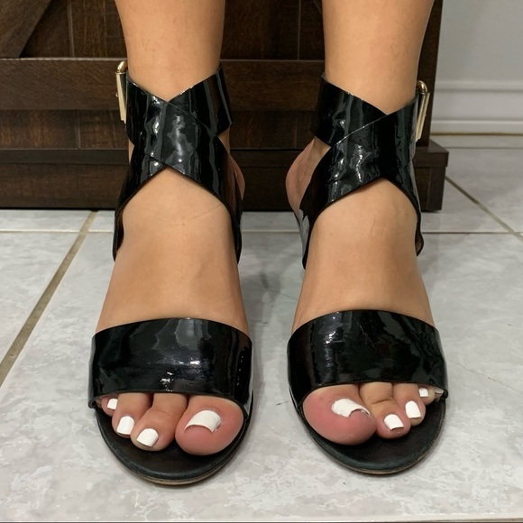 AGL Crisscross Ankle Strap Sandals - Picture 5 of 8